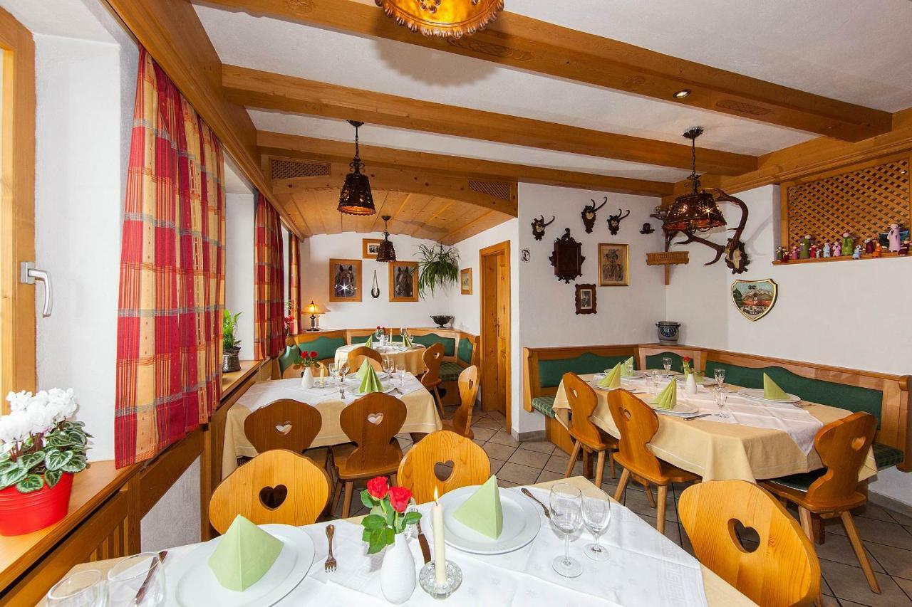 Fruehstueckspension Gaestehaus Zum Weissen Roessl Валгау Екстериор снимка